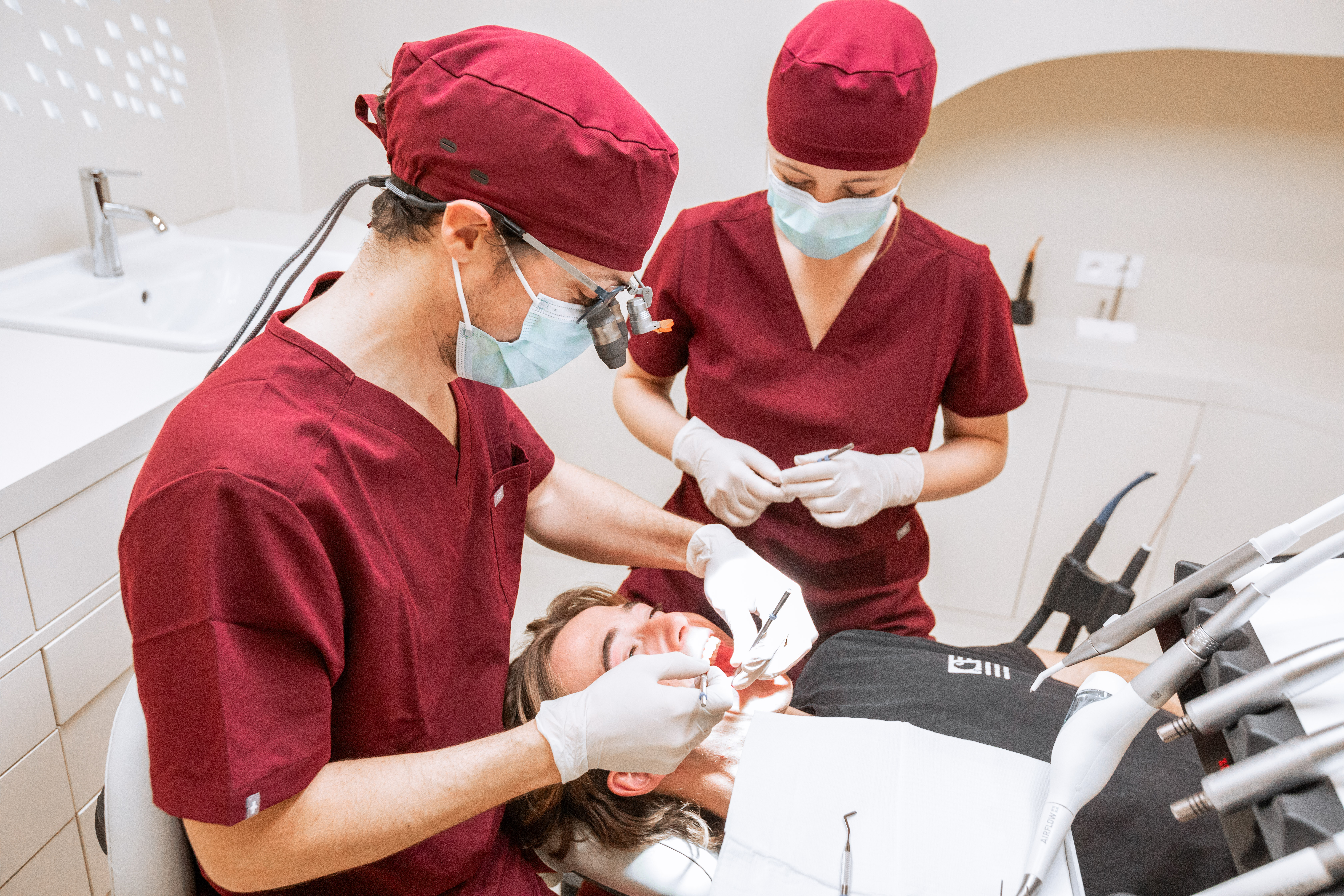 Dr Antoine Leuret implantologie Bordeaux